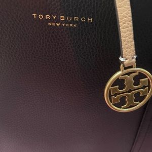 Brand new never used Tory Burch purse
